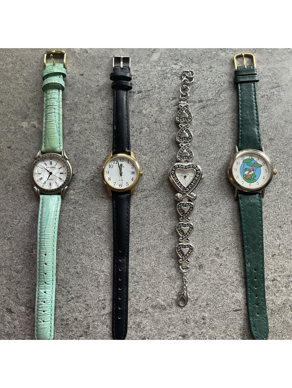Great Lot Of Four Womens Watches All Four Watches Run Great Lot A99
